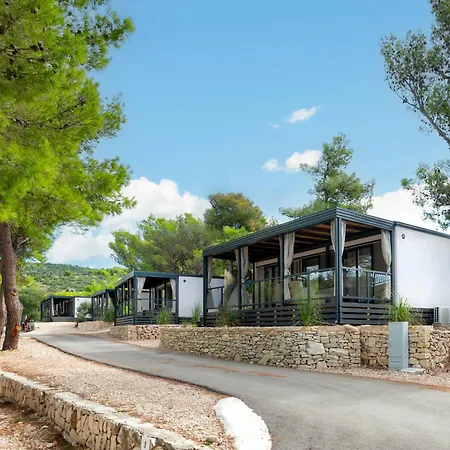 Camp Adriatic Mobile Homes - *